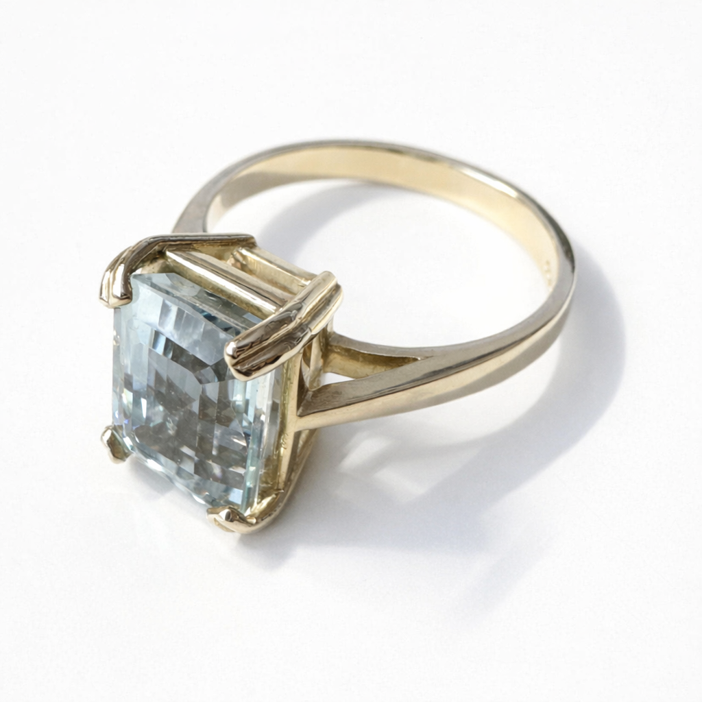 Aquamarine Gold Ring