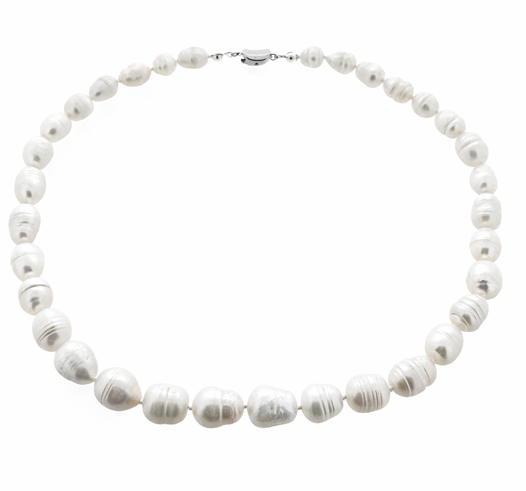 Cream Pear Pearl Necklace