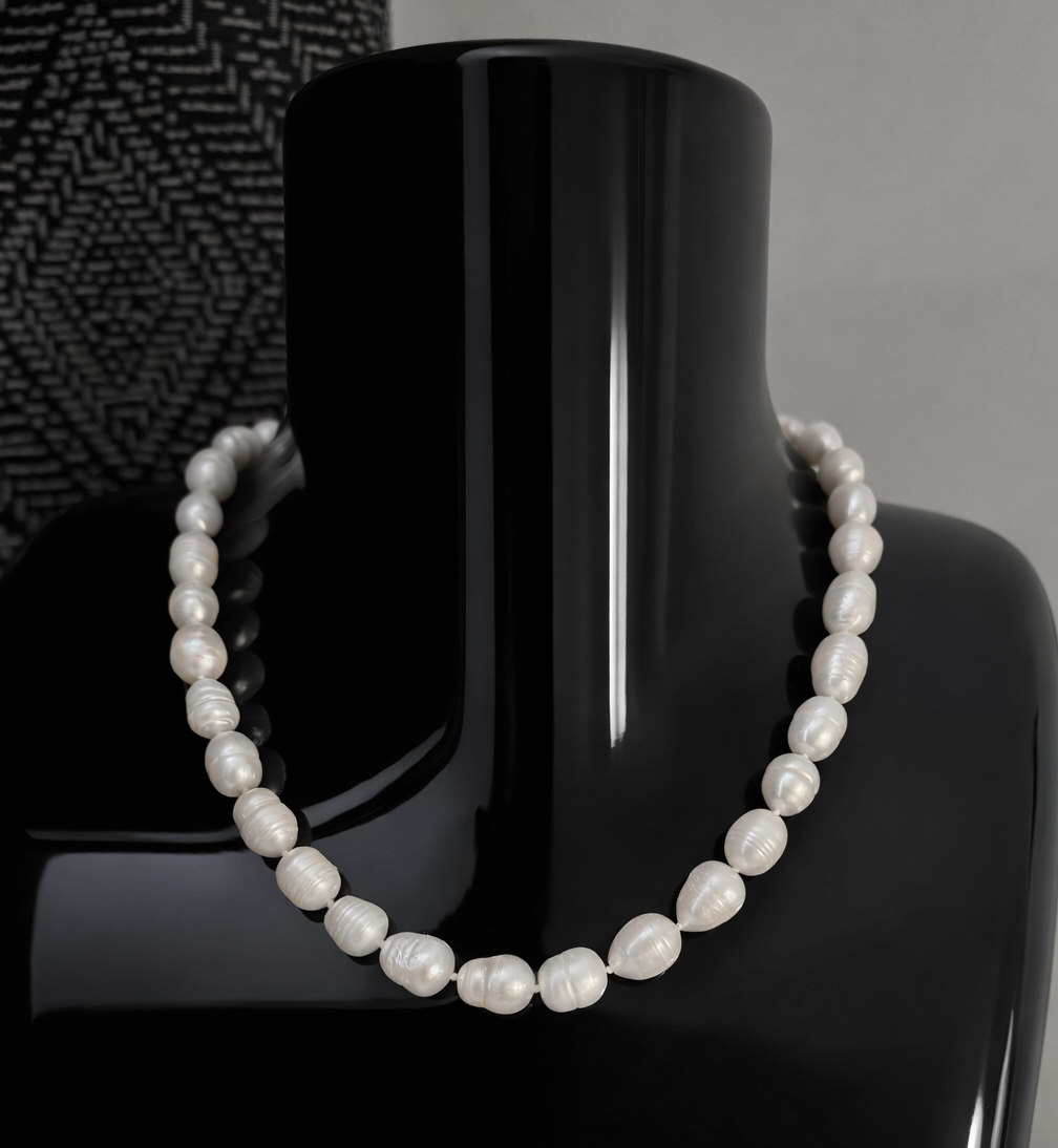 Cream Pear Pearl Necklace