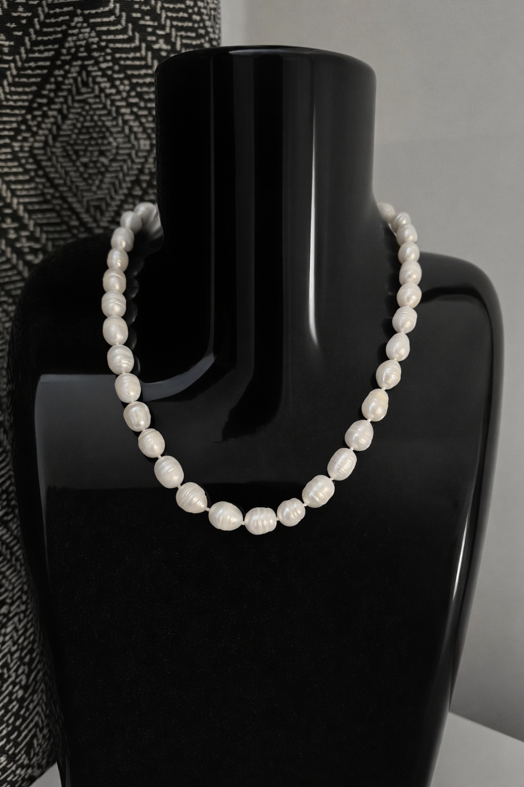 Cream Pear Pearl Necklace